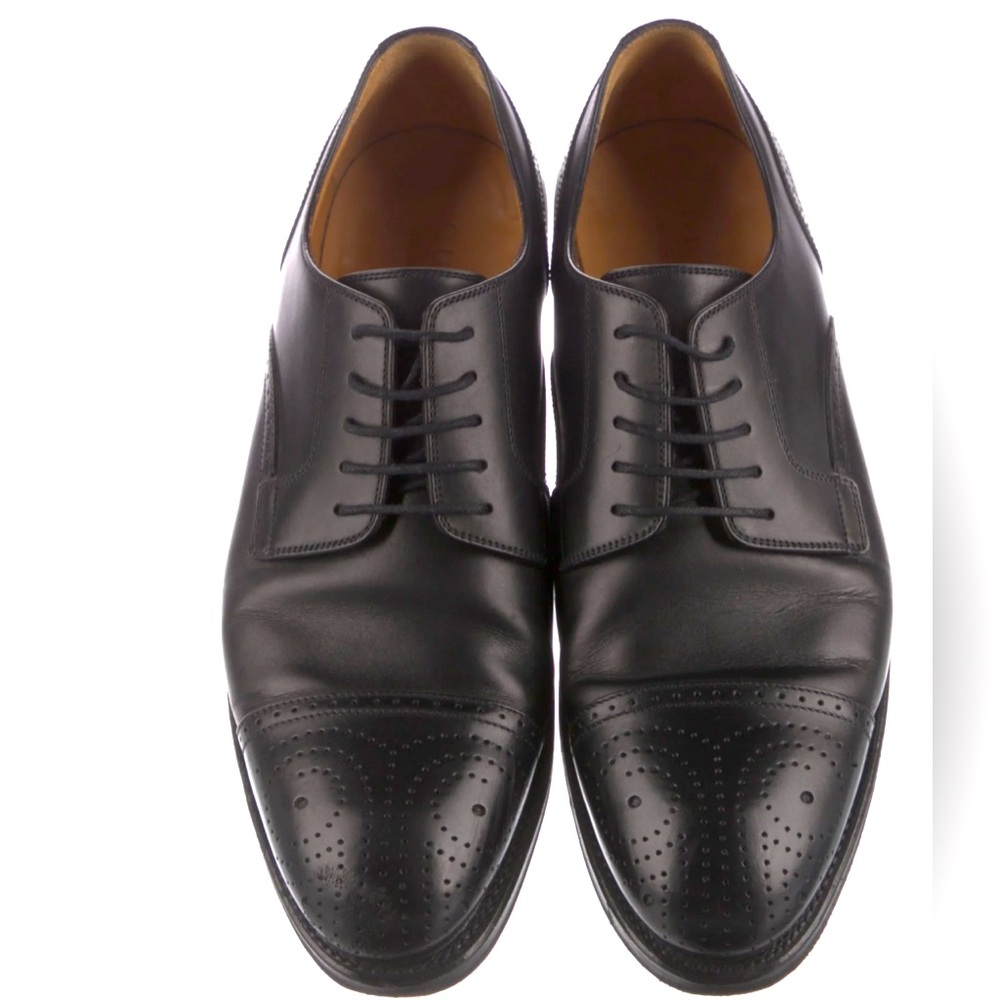 Gucci Leather Brogues shoes with laser-cut accents. Men’s size 6.5 /women’s 8.5.